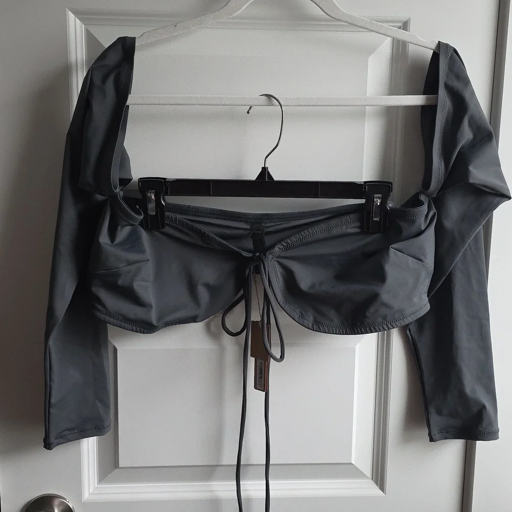SKIMS Recycled Swim Long Sleeve Bikini Top Gunmetal 3X G163